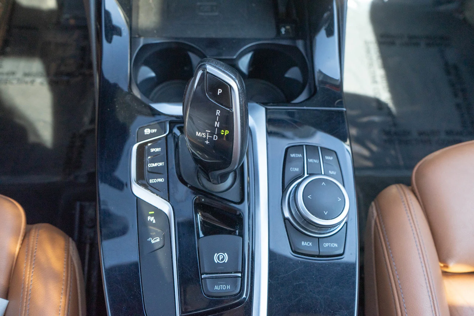Used 2021 Jet Black BMW xDrive30i image 16