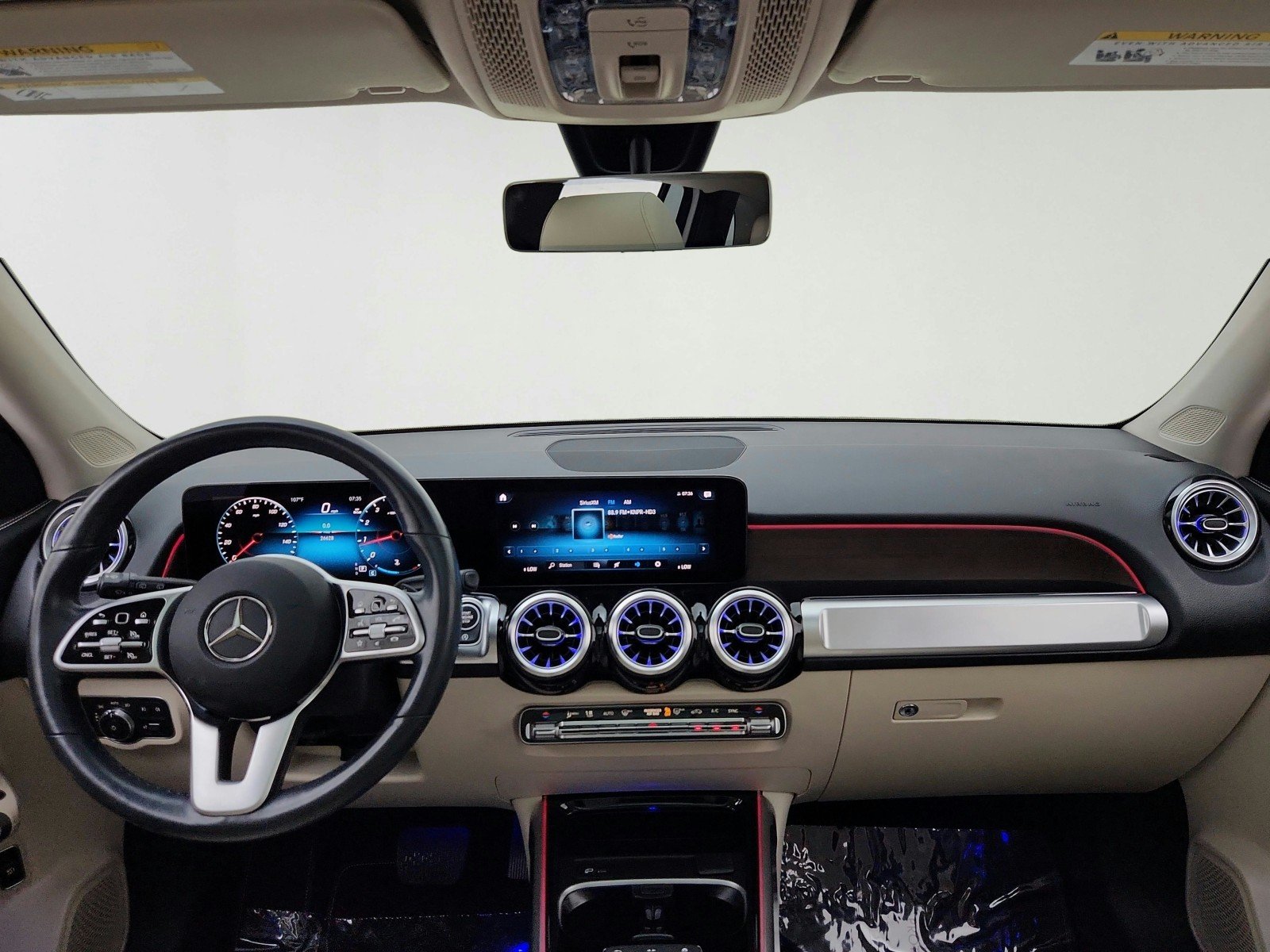 Used 2023 Polar White Mercedes-Benz GLB 250 image 32