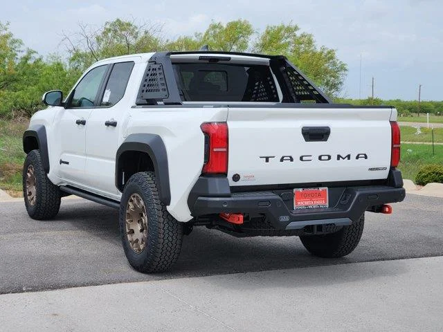 New 2026 White Toyota Trailhunter 4x4 Double Cab 5 ft. box image 3
