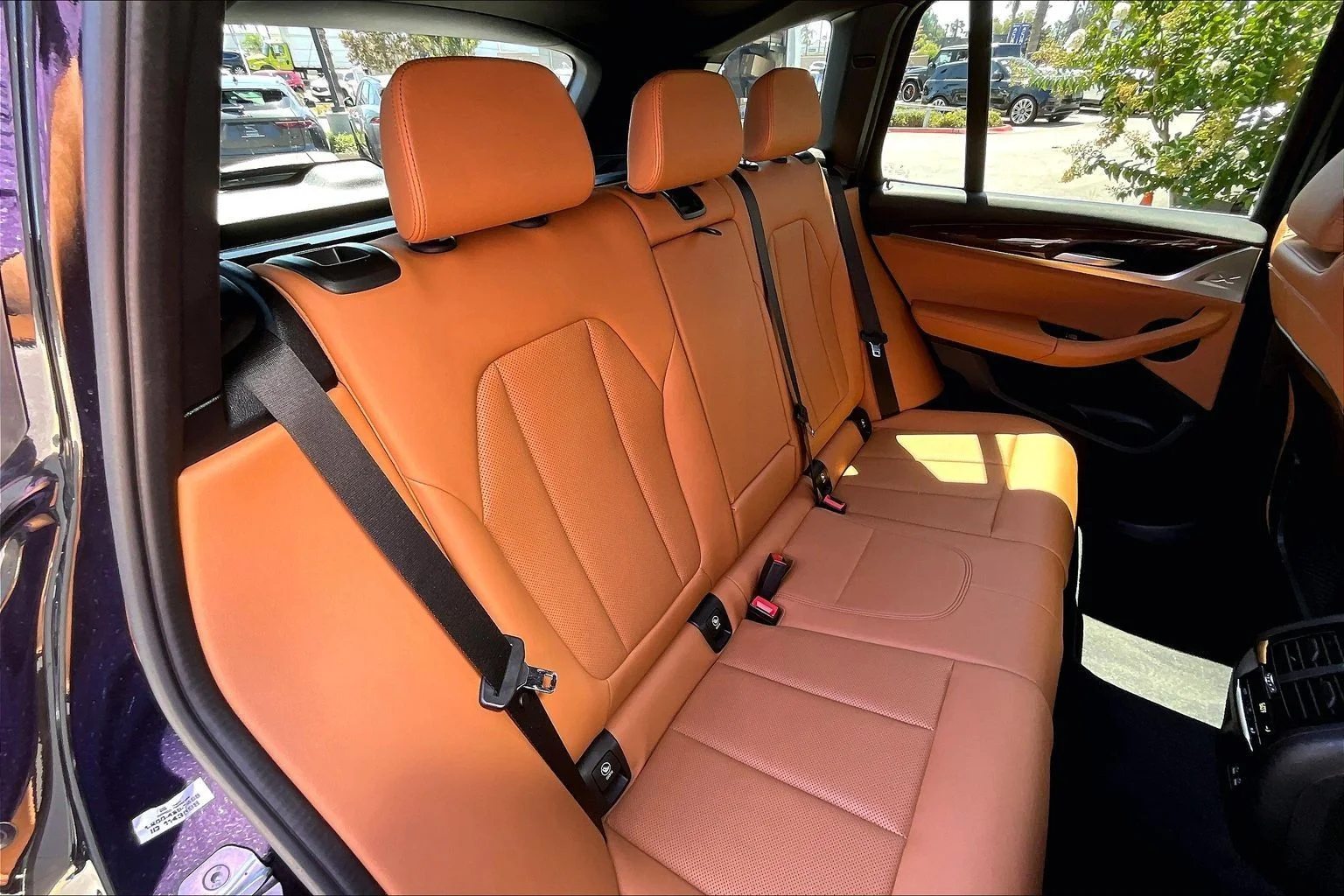 Used 2022 Black BMW sDrive30i image 27