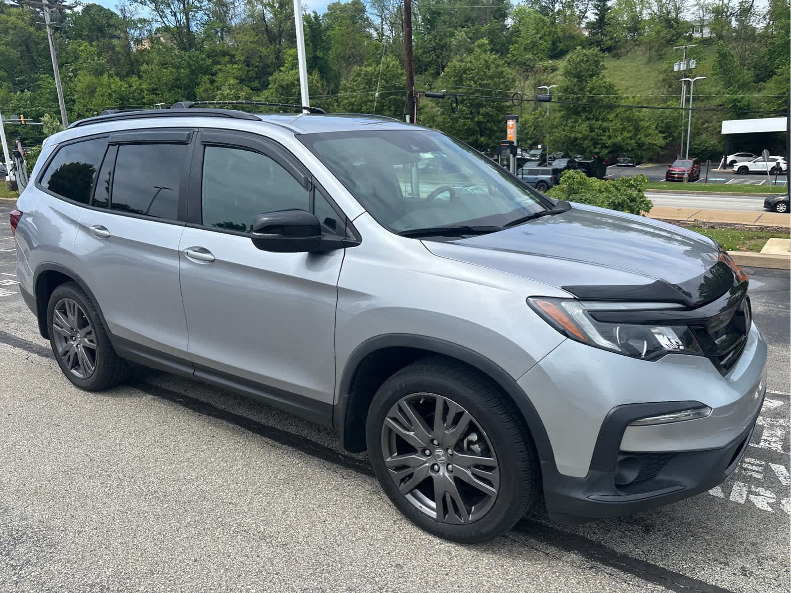 Used 2022 Lunar Silver Metallic Honda Sport image 3