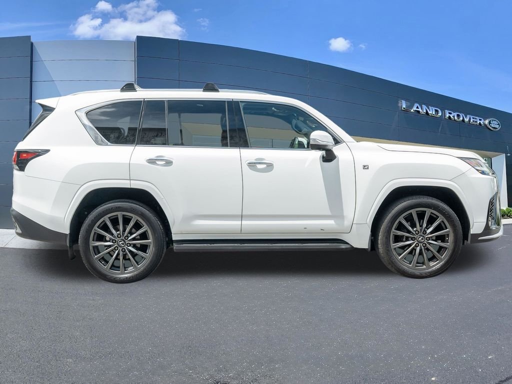 Used 2023 White Lexus 600 F SPORT image 8