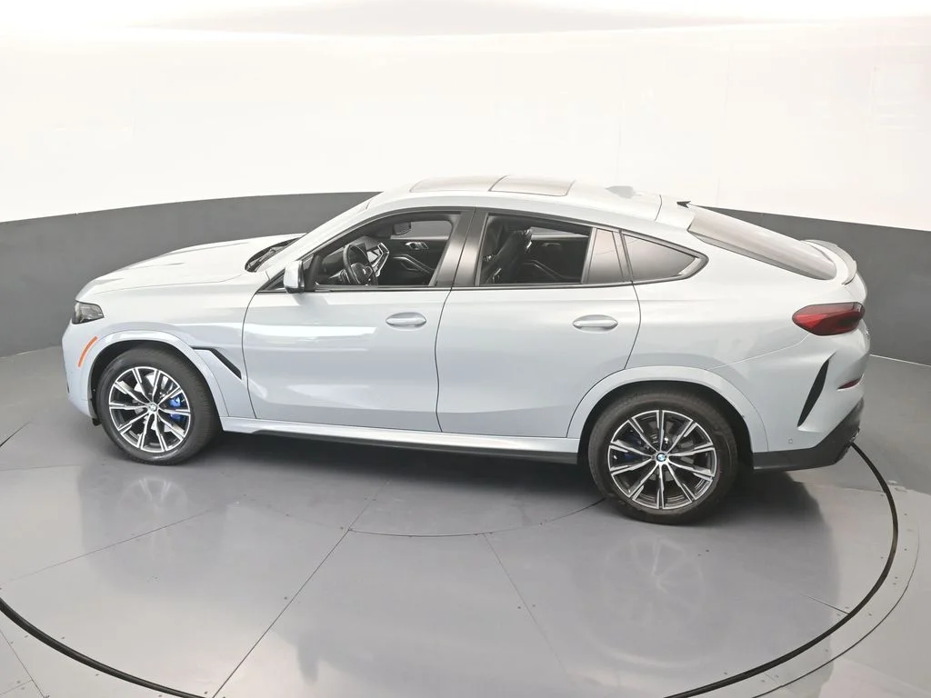 Used 2026 Gray Metallic BMW xDrive40i image 57