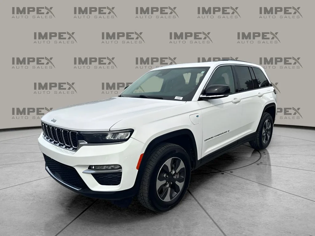 Used 2024 White Jeep 4xe image 1
