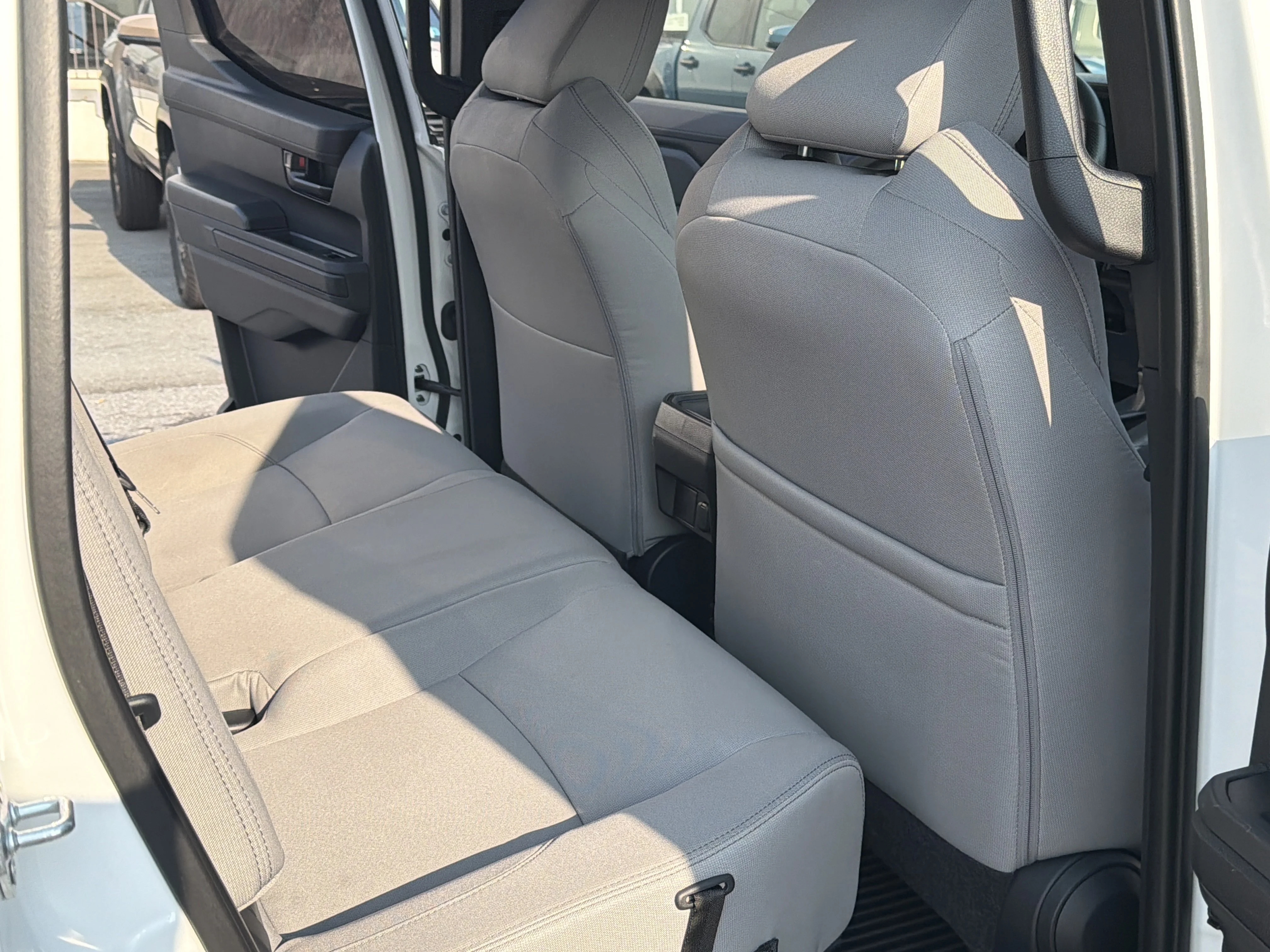 2024 Toyota Tacoma SR5 - Photo 16