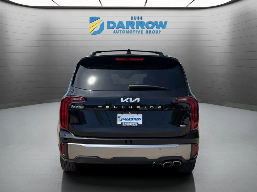 Used 2025 Black Kia S image 4