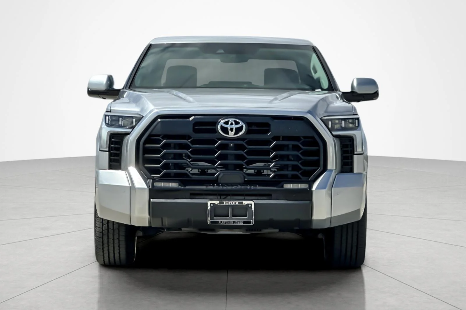 Used 2023 CELESTIAL SILVER MET Toyota Limited image 8