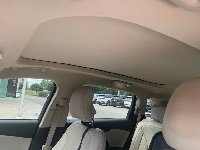 Used 2019 Blue Lincoln Reserve image 13