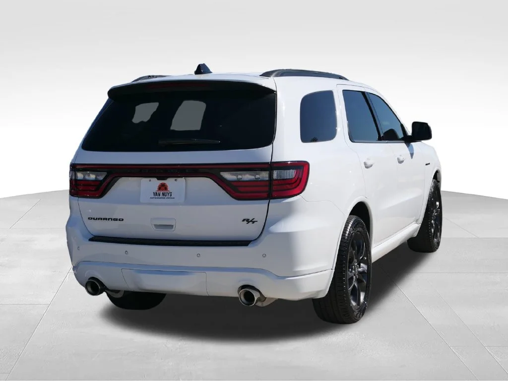 Certified Used 2023 White Knuckle Clearcoat Dodge R/T Plus image 3
