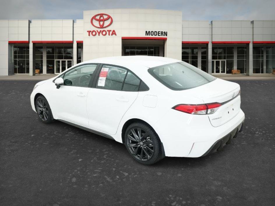 New 2026 Ice Cap Toyota SE image 8
