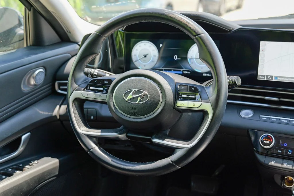 Used 2023 Onyx Black Hyundai SEL image 36