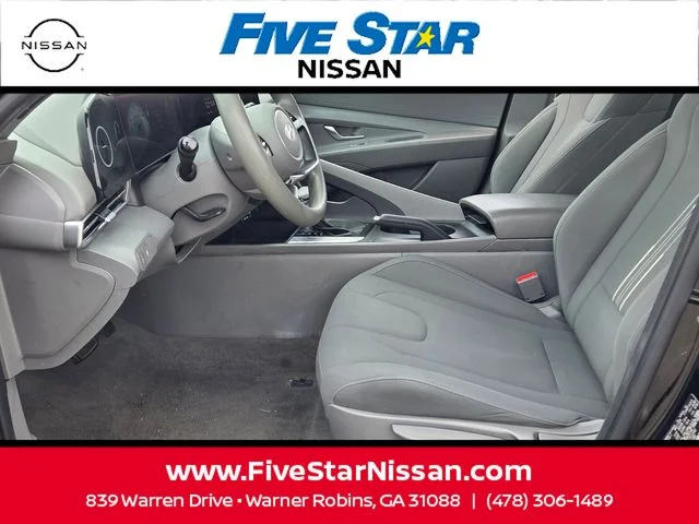 Used 2024 Black Hyundai SEL image 5