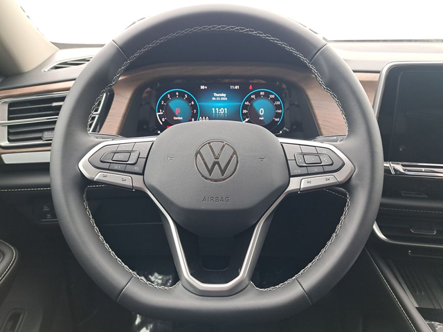 New 2026 Pure Gray Volkswagen 2.0T SE W/TECHNOLOGY image 17