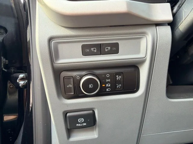 Used 2023 Black Metallic Ford XLT image 29