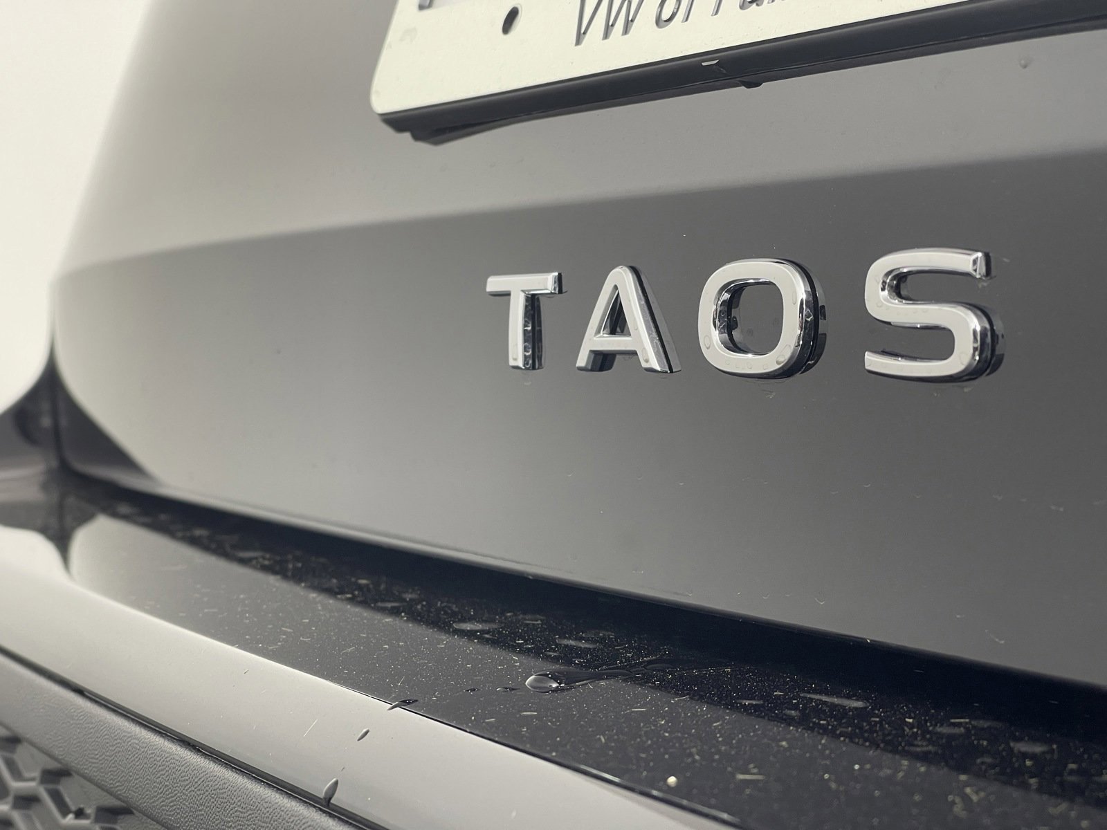 2025 Volkswagen Taos S - Photo 13
