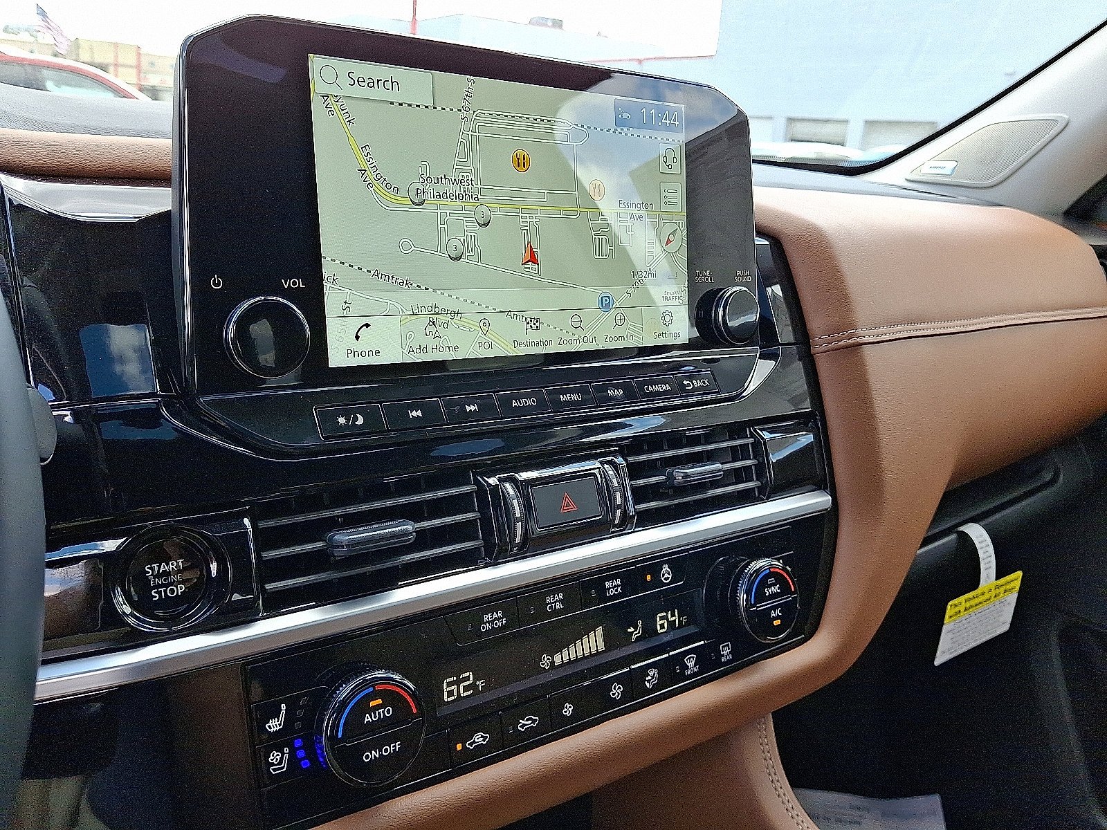 2025 Nissan Pathfinder Platinum - Photo 10