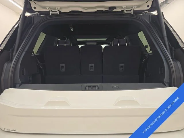 New 2027 Star White Metallic Tri-Coat Ford Tremor® image 18