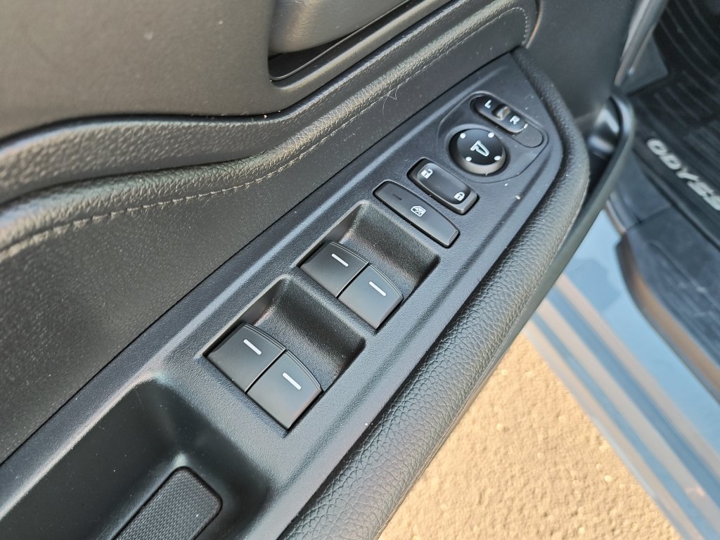 Used 2024 Gray Honda Sport image 11