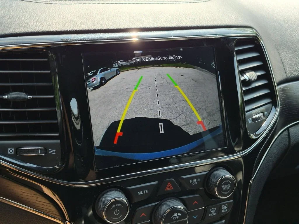 Used 2020 White Jeep High Altitude image 22