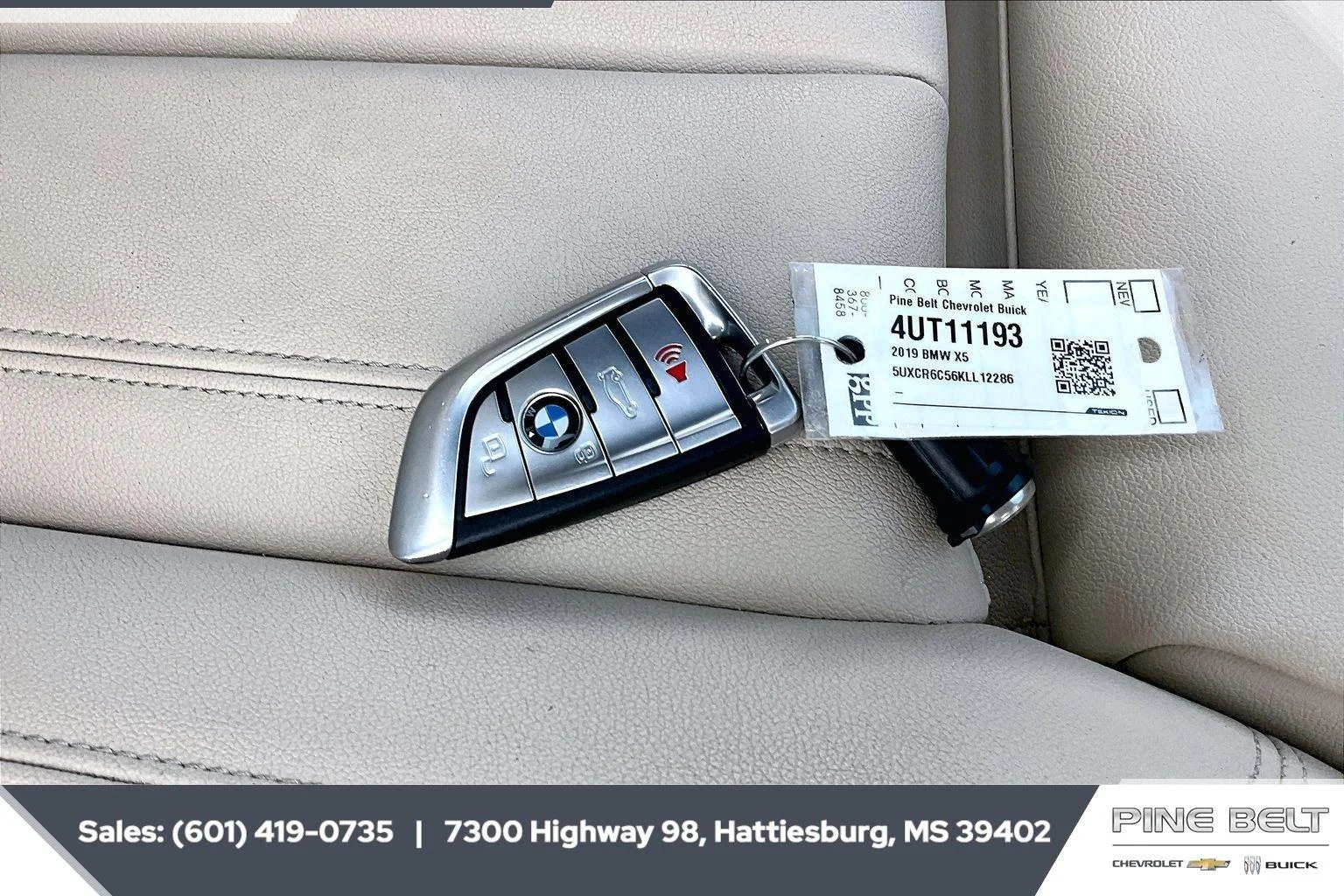 Used 2019 Mineral White Metallic BMW xDrive40i image 9