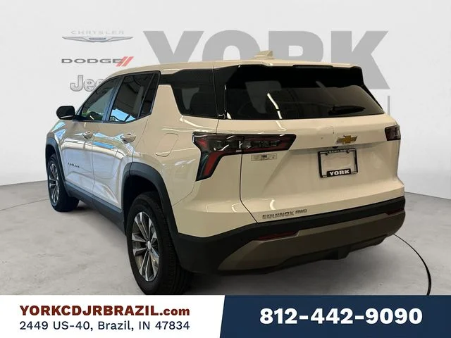 Used 2025 White Chevrolet LT image 3
