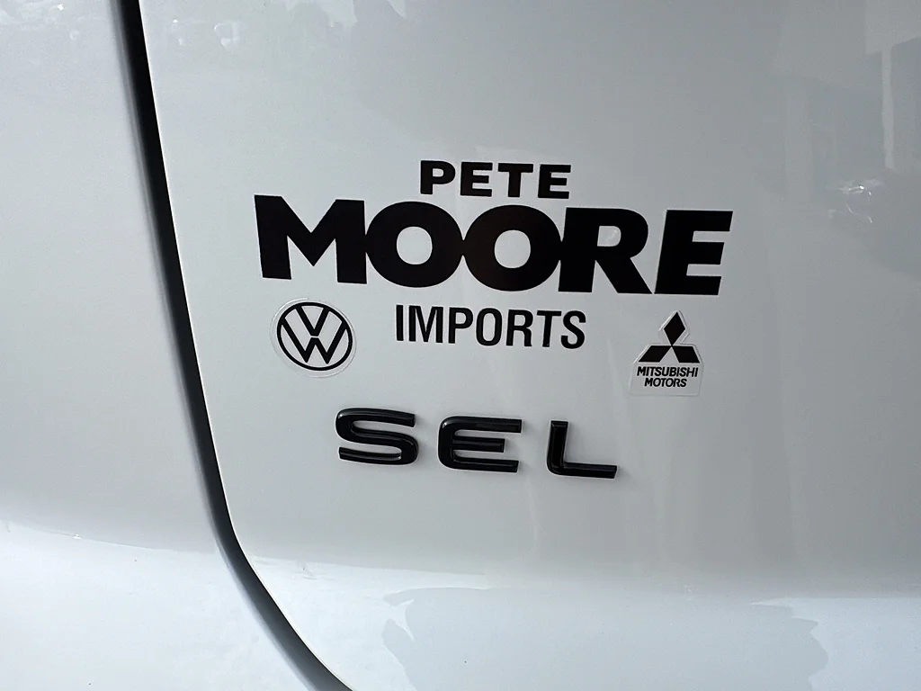New 2026 Opal White Pearl Volkswagen 2.0T SEL R-Line Black 4MOTION image 14
