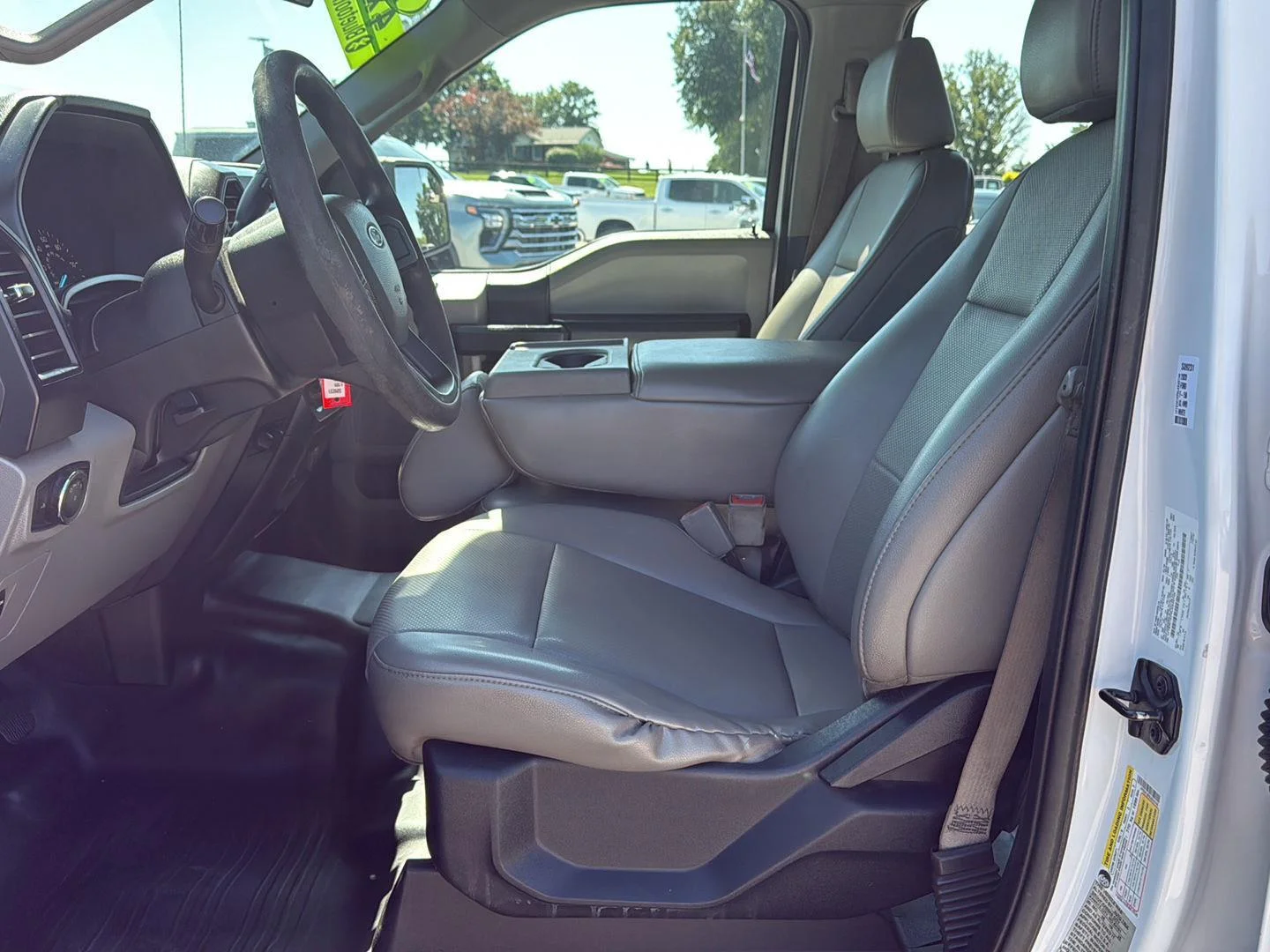 Used 2020 Oxford White Ford XL image 9