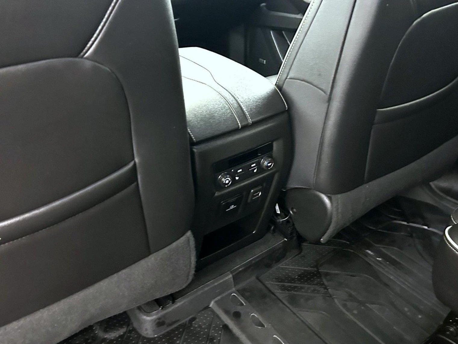 Used 2023 White Chevrolet Premier image 23