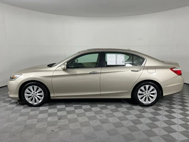 Used 2015 Gold Honda EX-L image 4