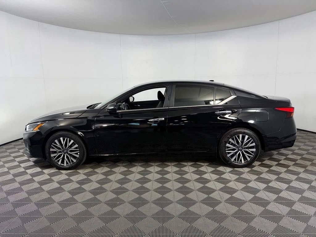 Certified Used 2025 Black Nissan 2.5 SV image 11
