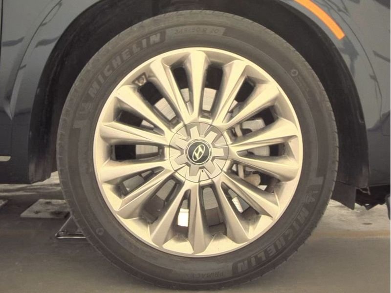 Used 2020 Moonlight Cloud Hyundai Limited image 20