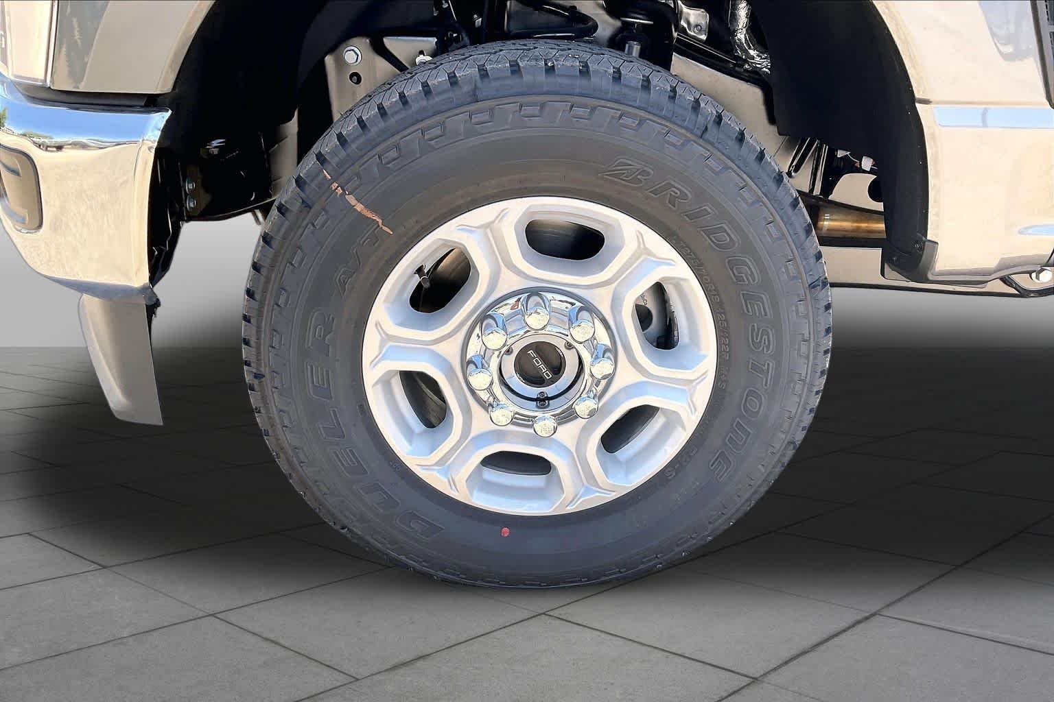New 2026 Carbonized Gray Metallic Ford F-350® XLT image 11
