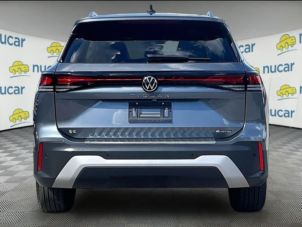 Certified Used 2025 Gray Volkswagen 2.0T SE image 5