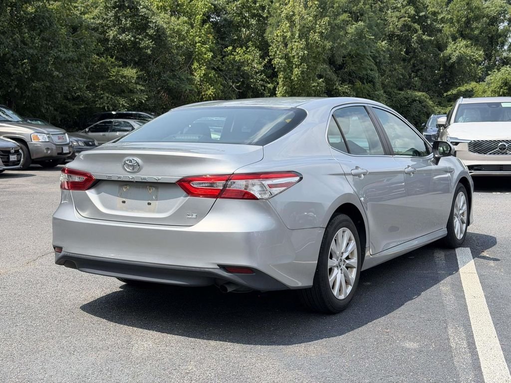 Used 2018 Silver Toyota LE image 2