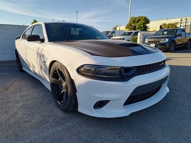 2020 Dodge Charger Scat Pack's photo