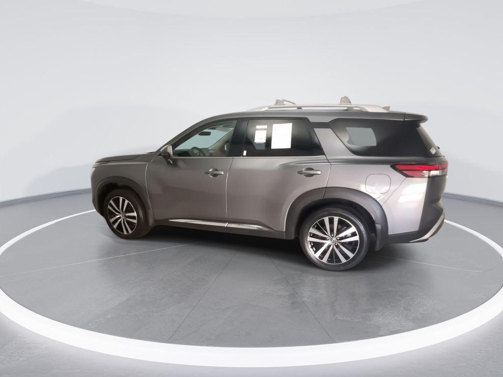 Used 2024 Gray Nissan Platinum image 2