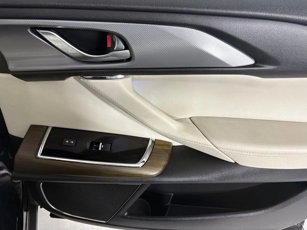 Used 2023 Black Mazda Signature image 12