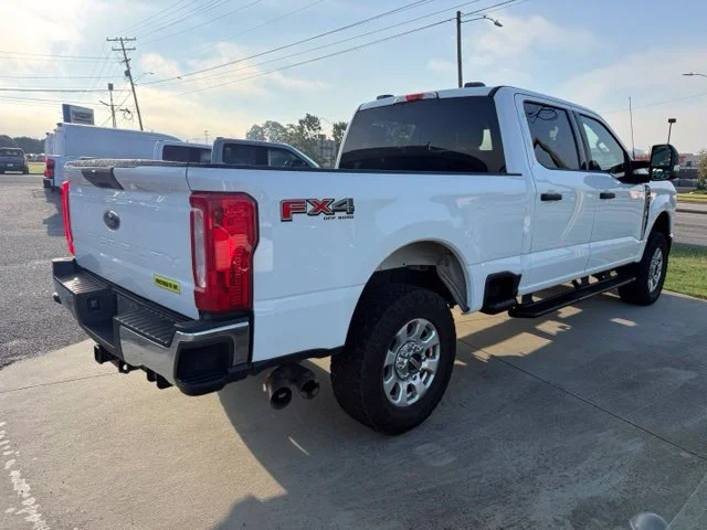 Used 2024 White Ford XLT image 9