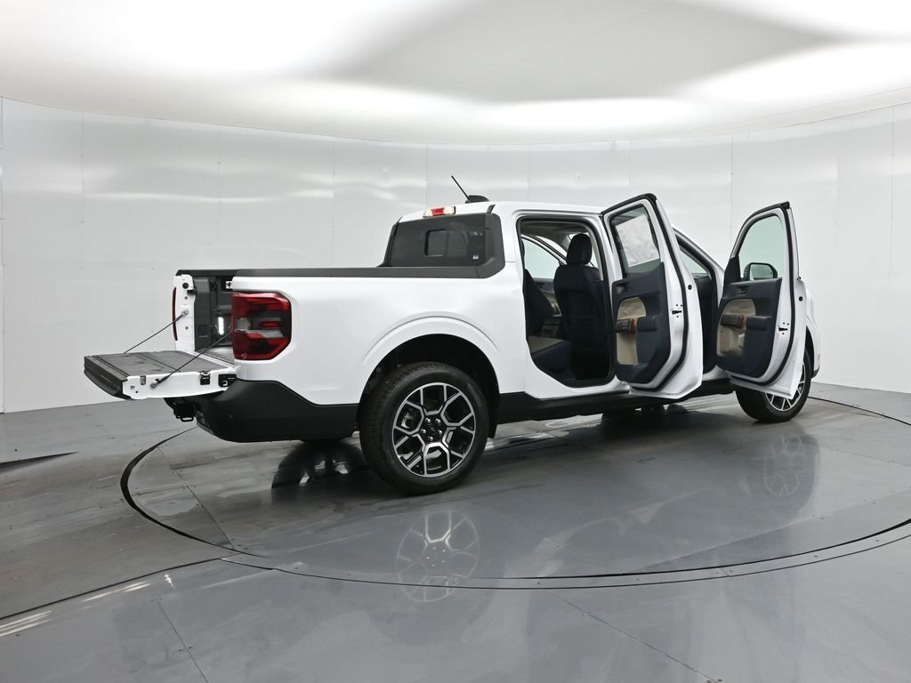 New 2026 Oxford White Ford Lariat image 5