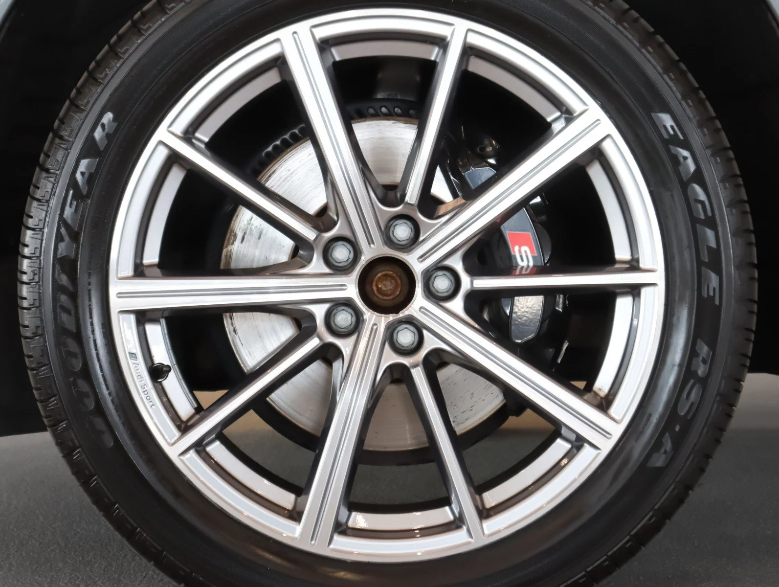 Used 2023 Daytona Gray Pearl Effect Audi Premium Plus image 5