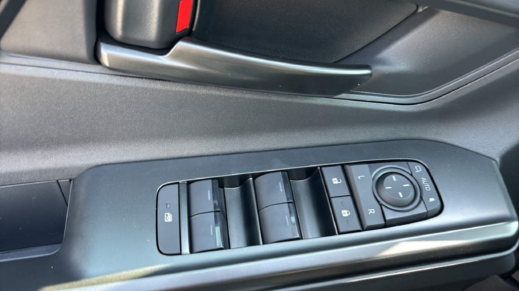 New 2026 Wind Chill Pearl Toyota XLE image 33