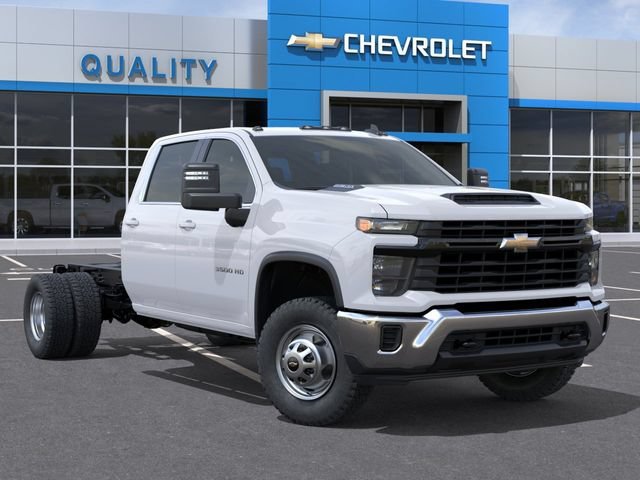 New 2026 Summit White Chevrolet Work Truck image 7