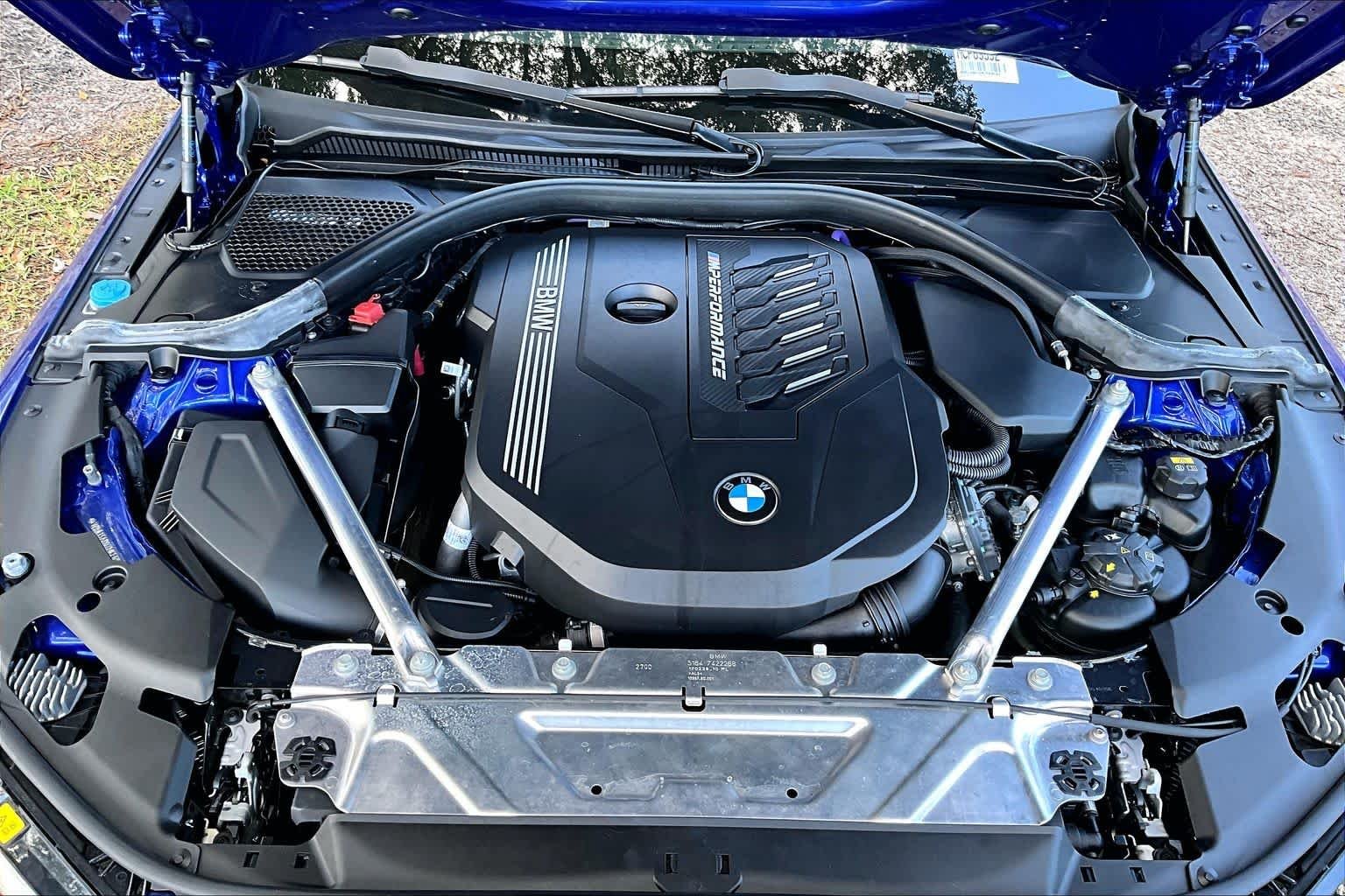 Used 2021 Portimao Blue Metallic BMW M440i xDrive image 32