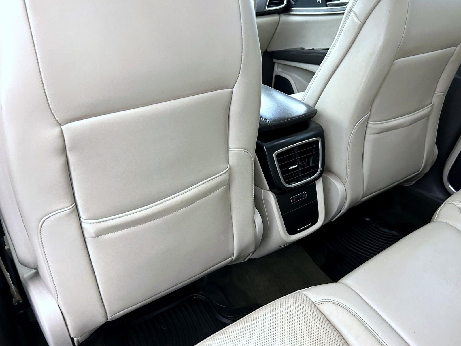 Used 2020 Blue Lincoln Reserve image 21