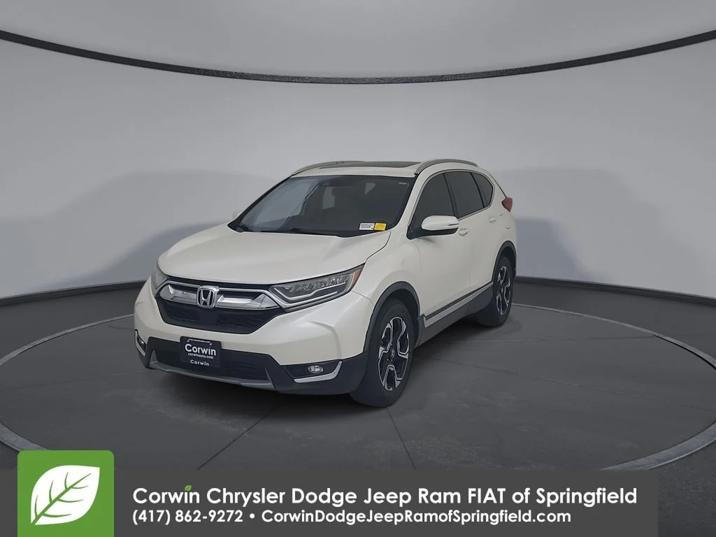 Used 2018 White Honda Touring image 6
