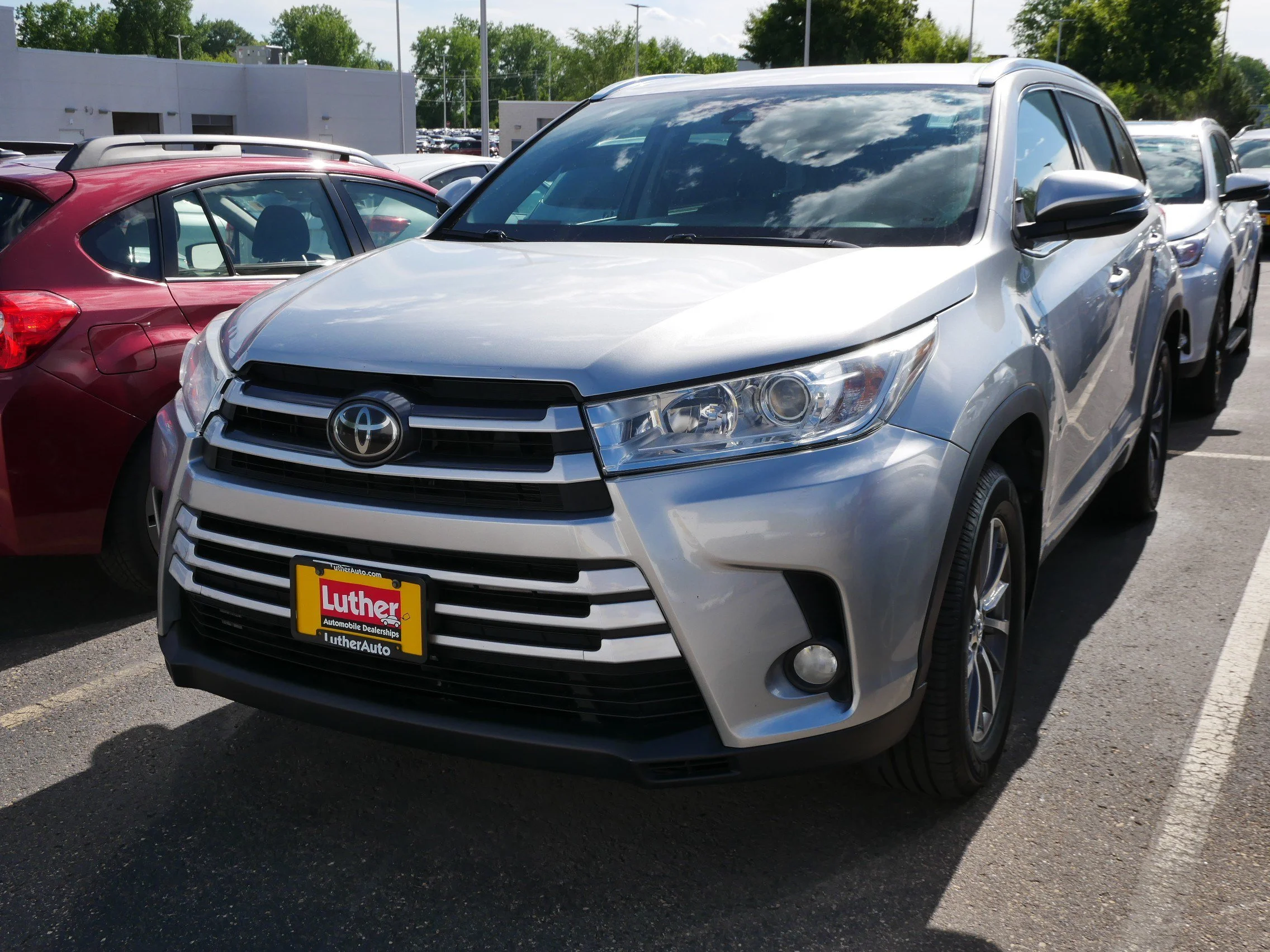 Used 2017 Celestial Silver Metallic Toyota SE image 2
