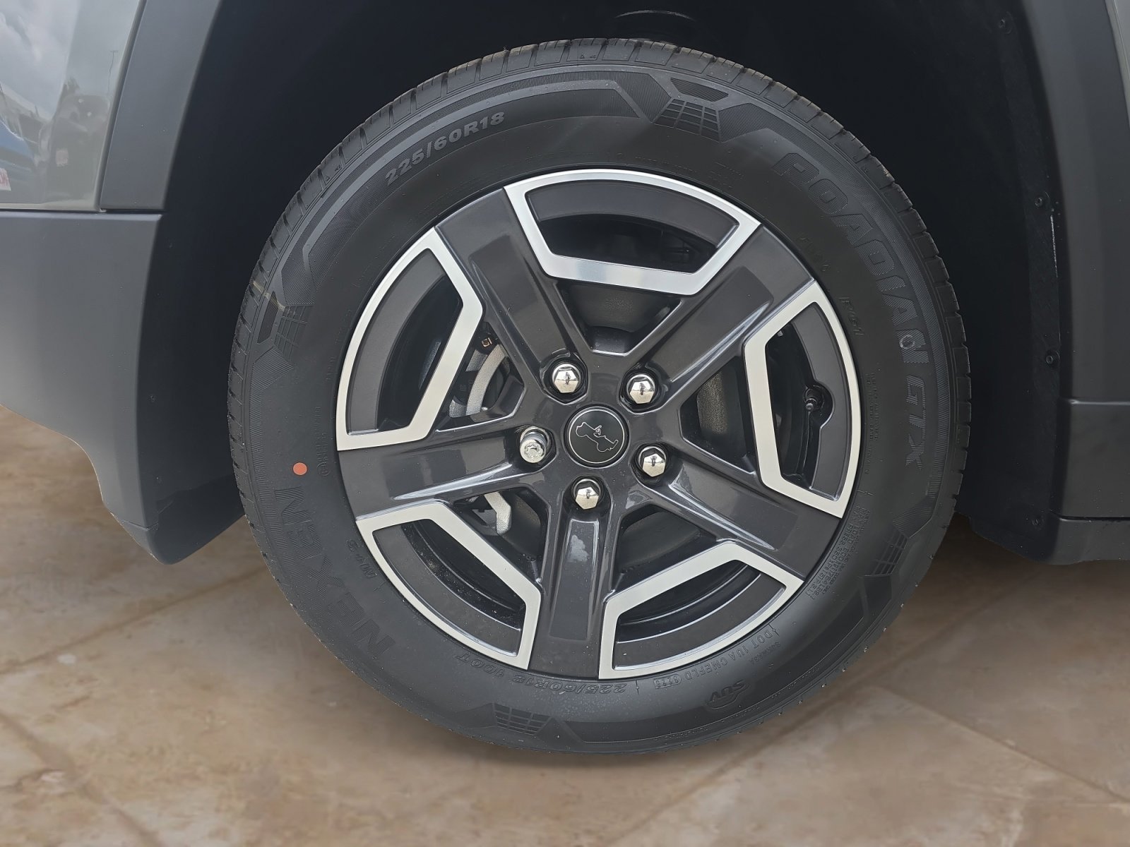 New 2026 Sting-Gray Clearcoat Jeep Laredo image 27
