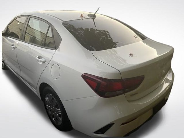 Used 2022 Clear White Kia S image 7