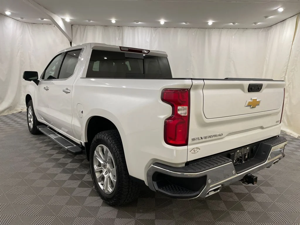 Used 2024 Iridescent Pearl Tricoat Chevrolet LTZ image 8