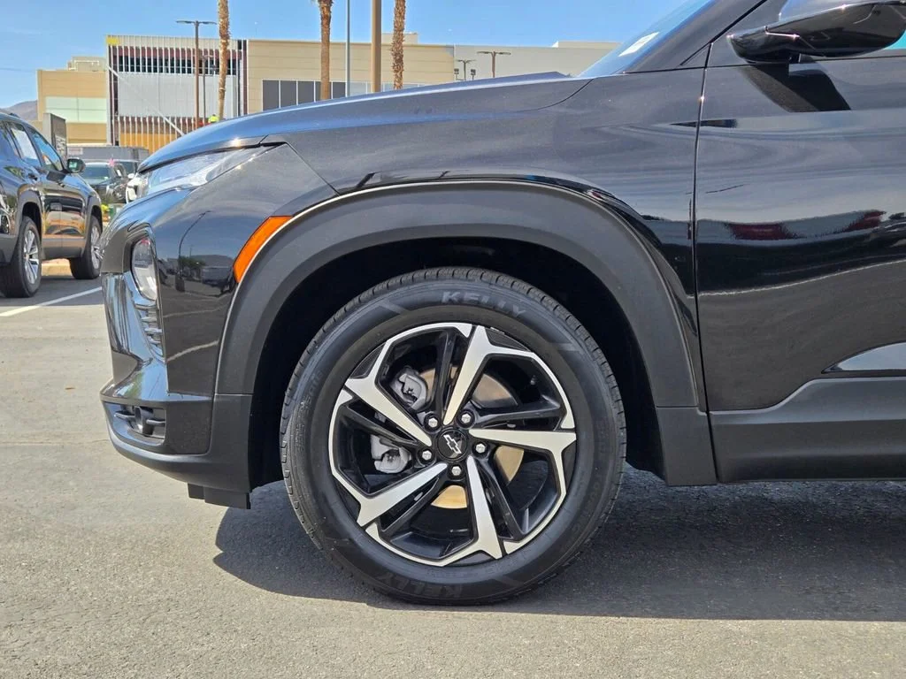 Used 2023 Mosaic Black Metallic Chevrolet RS image 9